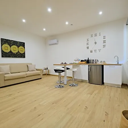 Rg Maison - 35 Bed & Breakfast